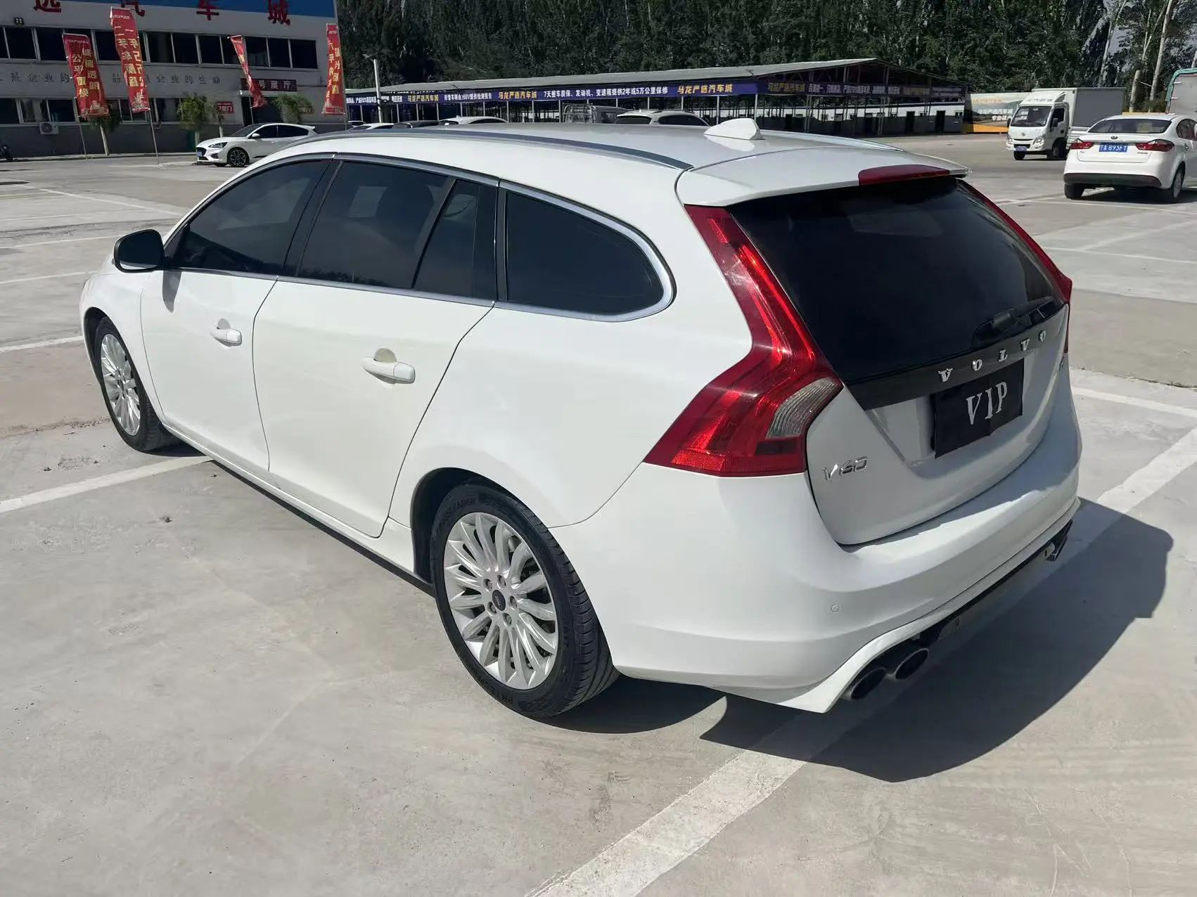 Volvo V60  из Китая
