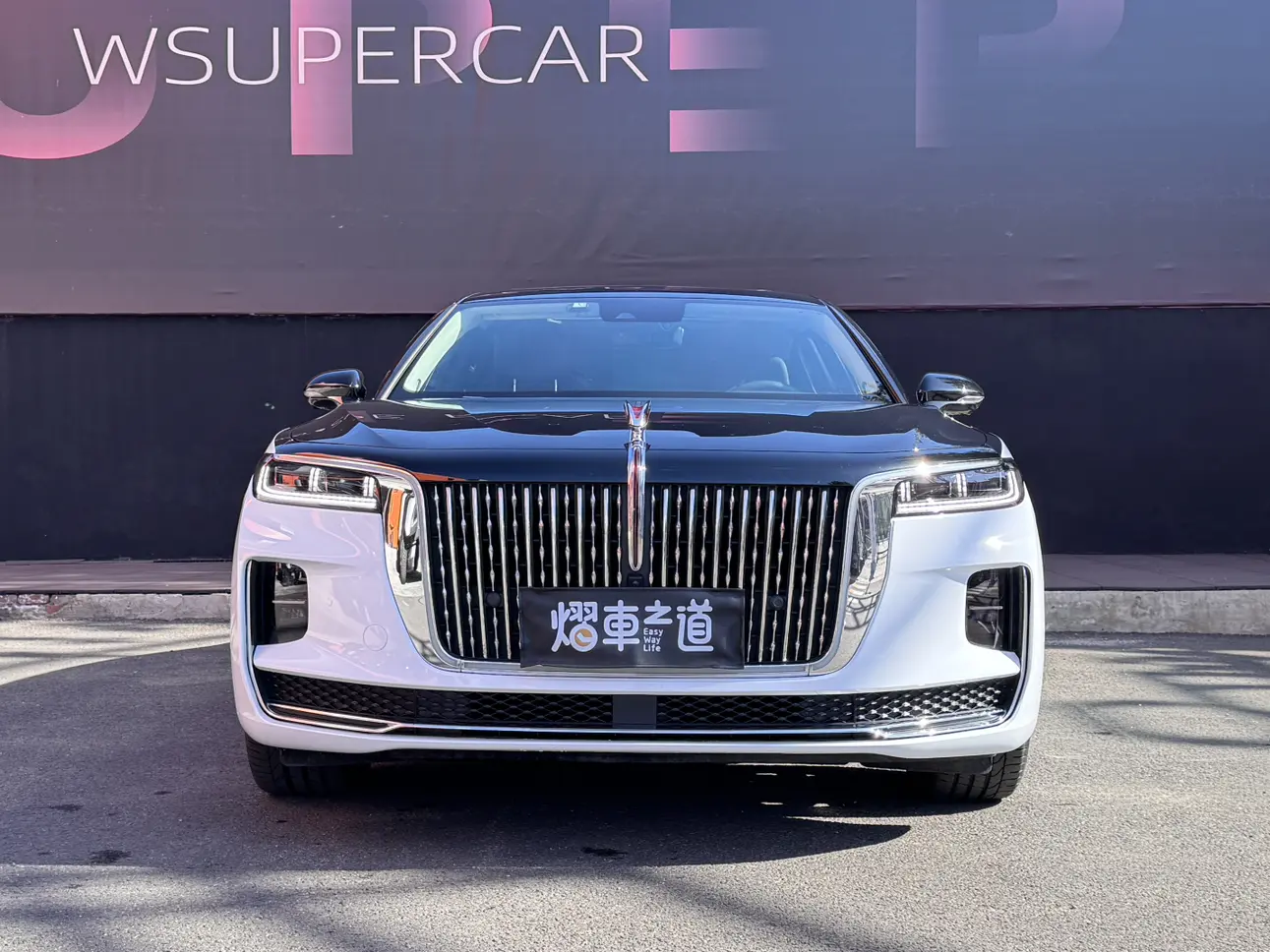 Hongqi H9  из Китая