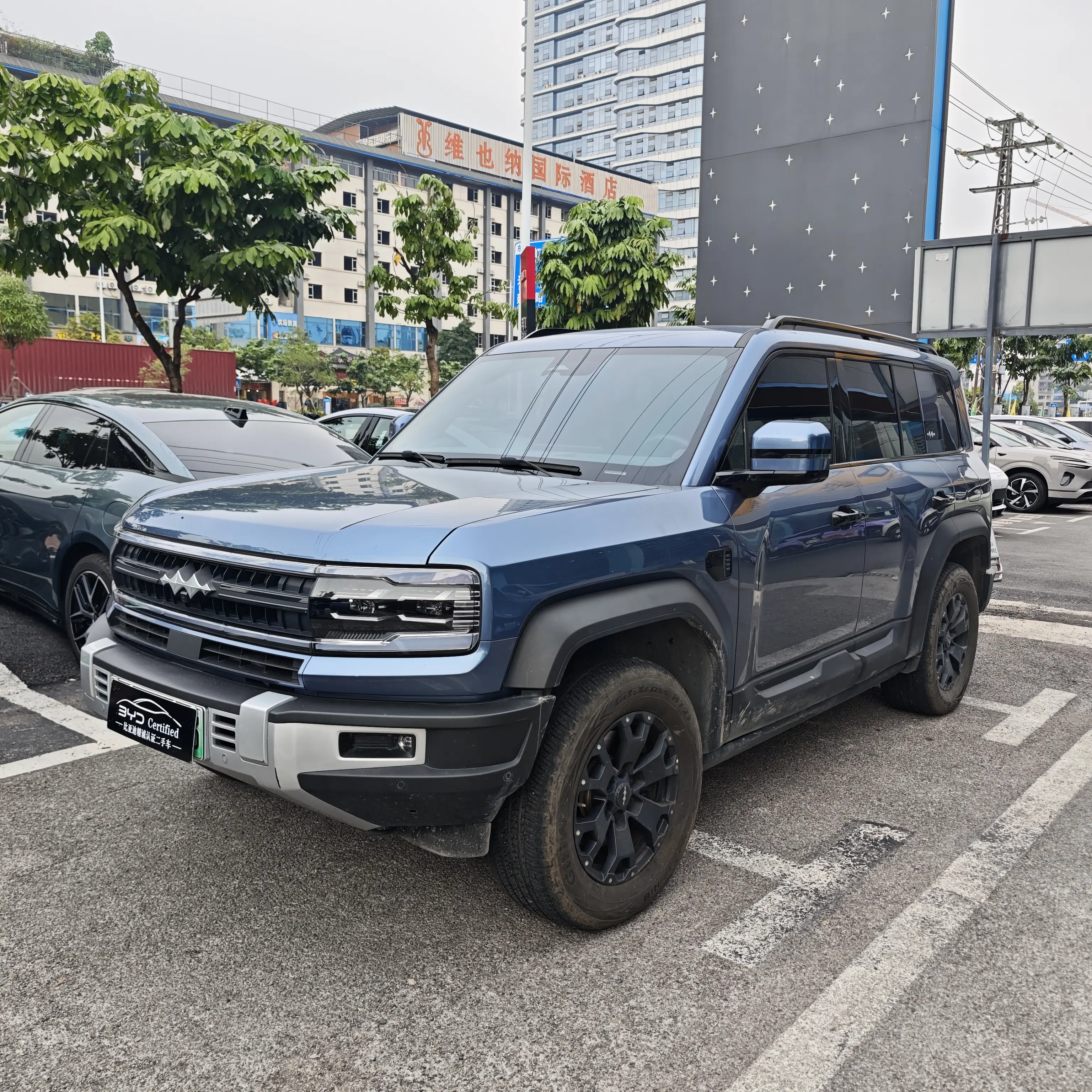 BYD Leopard Leopard 5  из Китая