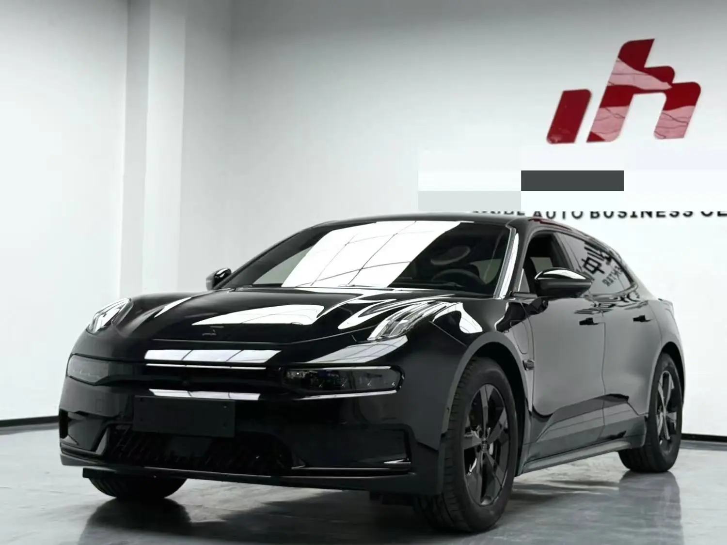 ZEEKR 001  из Китая