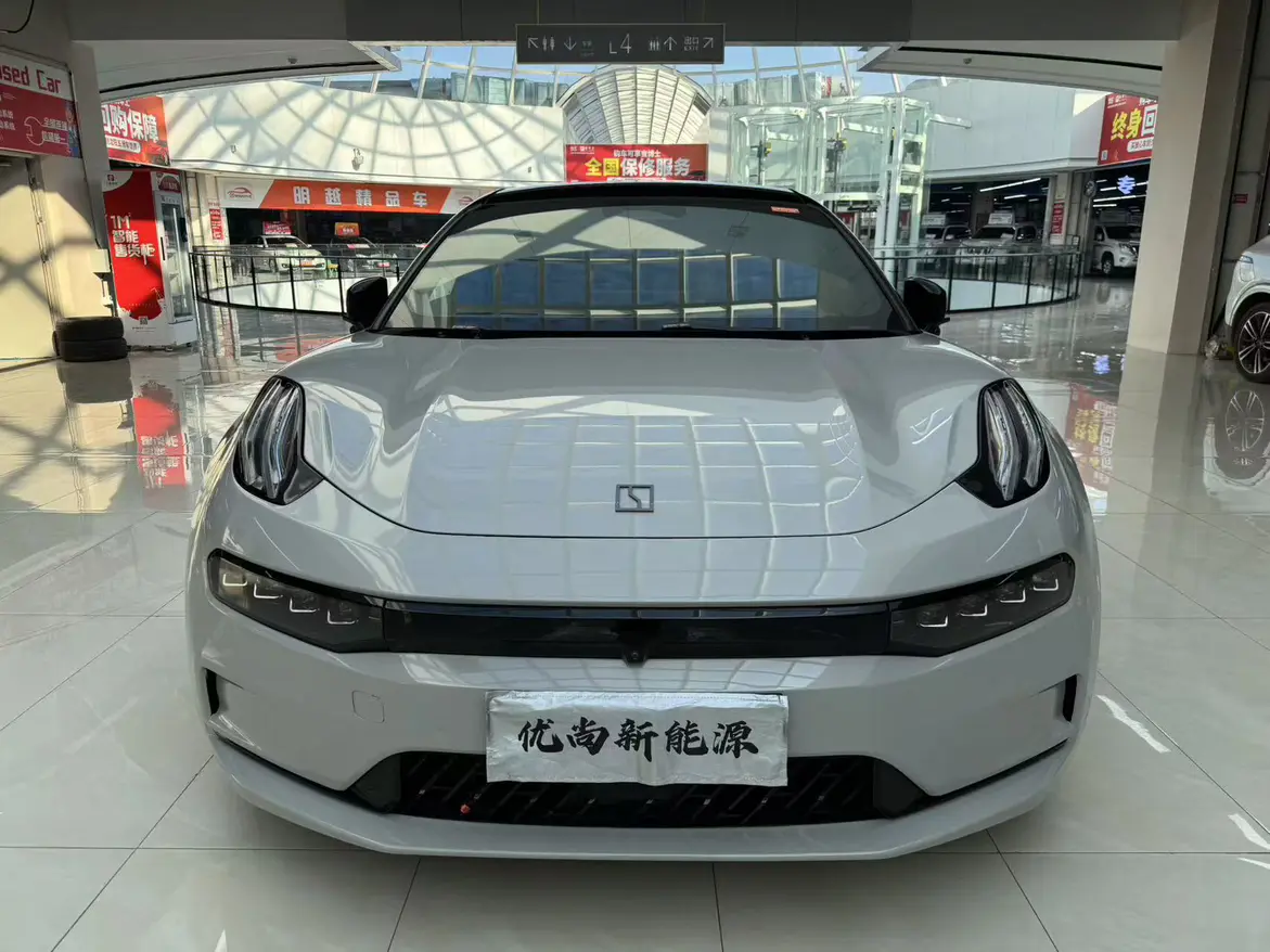 ZEEKR 001  из Китая