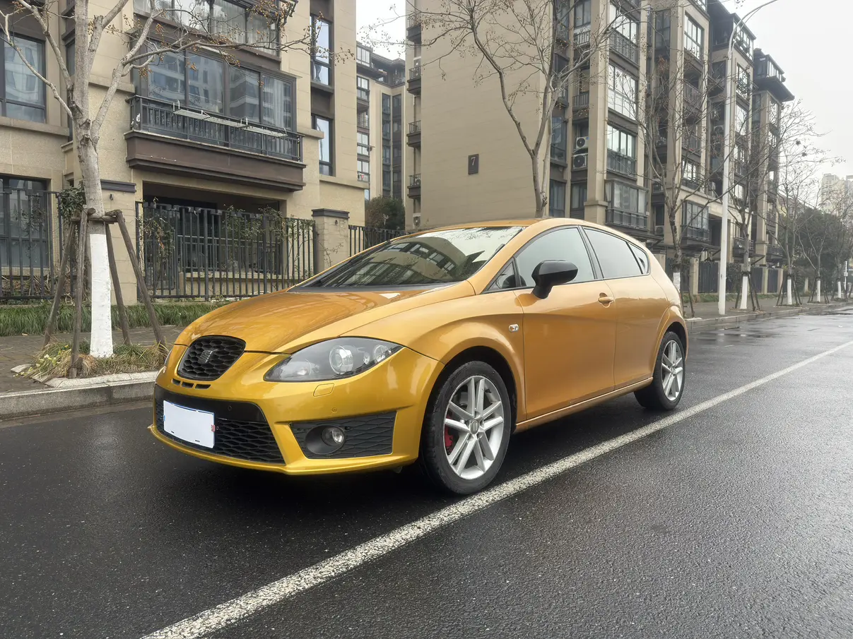 SEAT LEON  из Китая