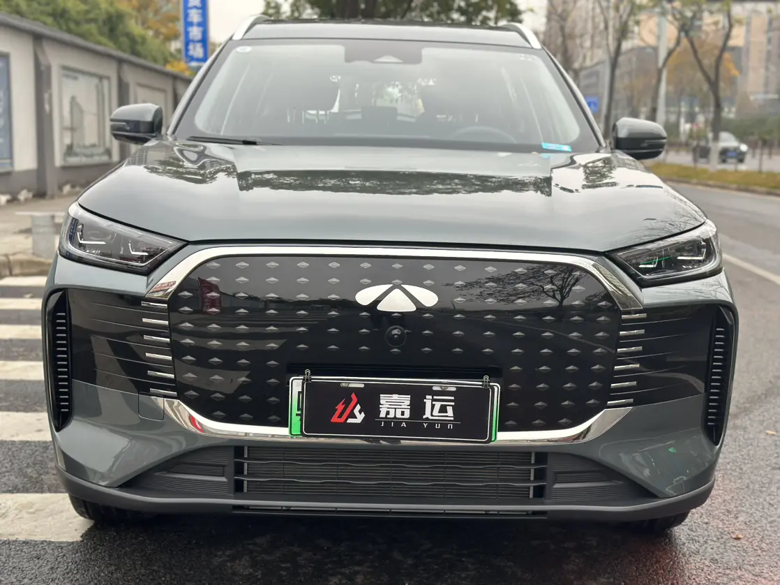 Chery Fengyun T8  из Китая