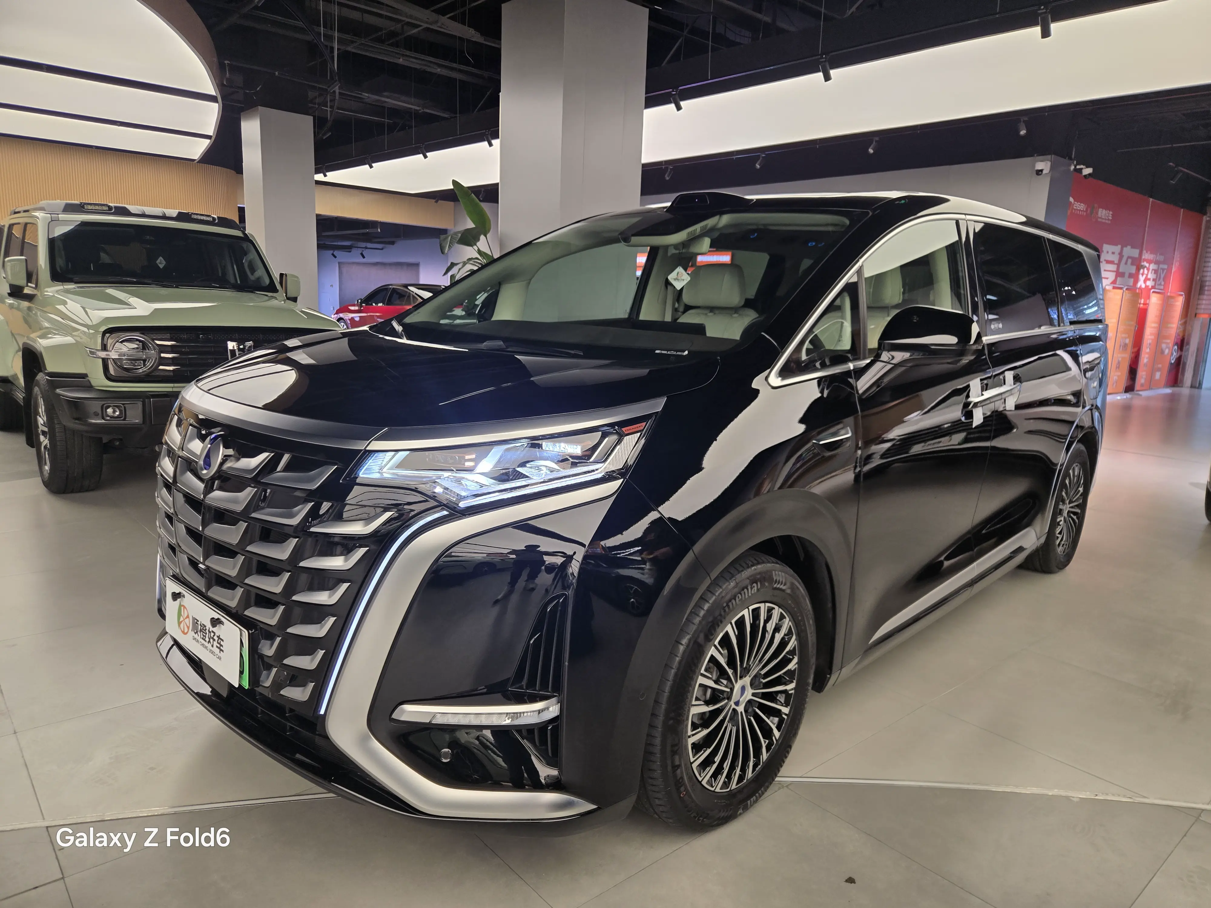 Denza D9 DM  из Китая