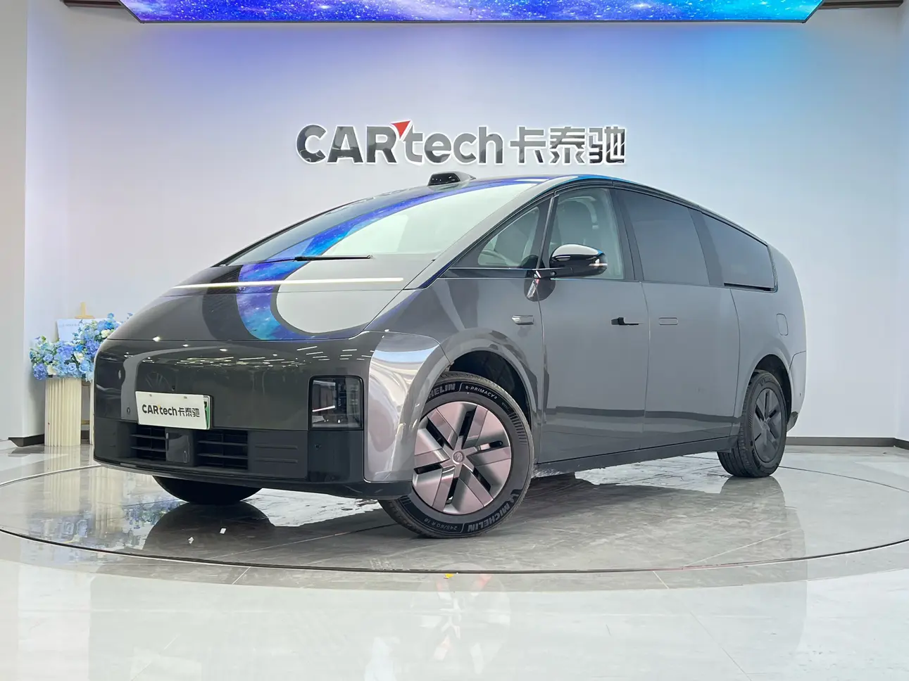 Li MEGA (Ideal MEGA)  из Китая