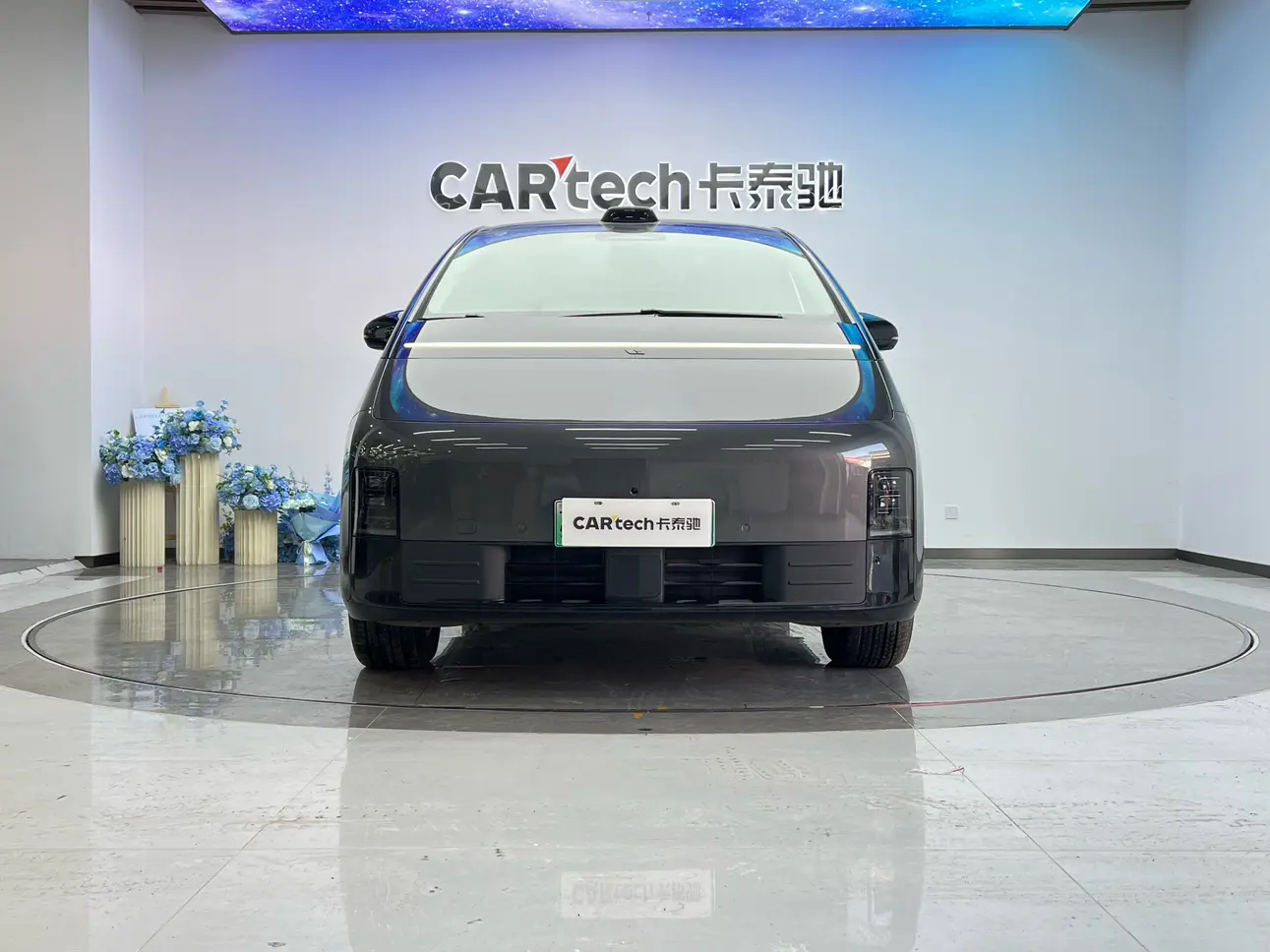 Li MEGA (Ideal MEGA)  из Китая