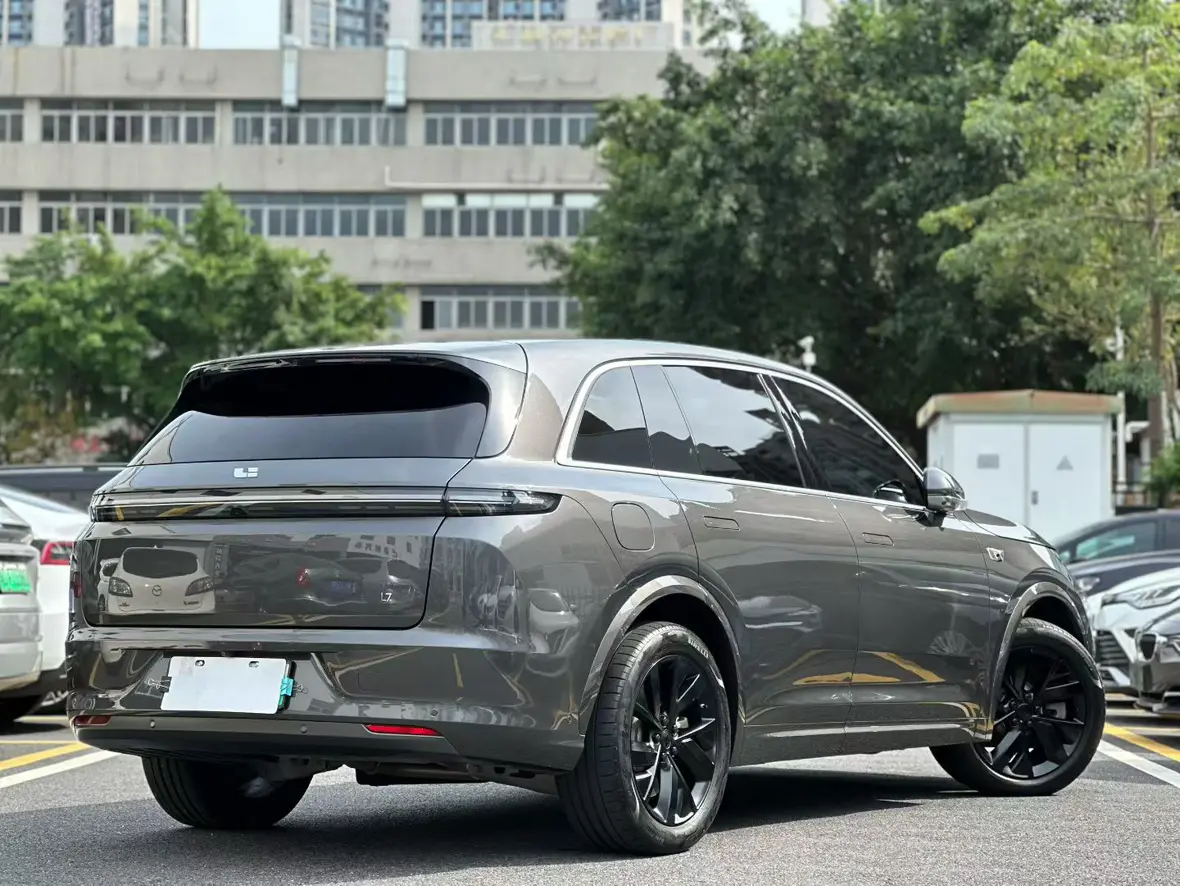 Li L7 (Ideal L7)  из Китая