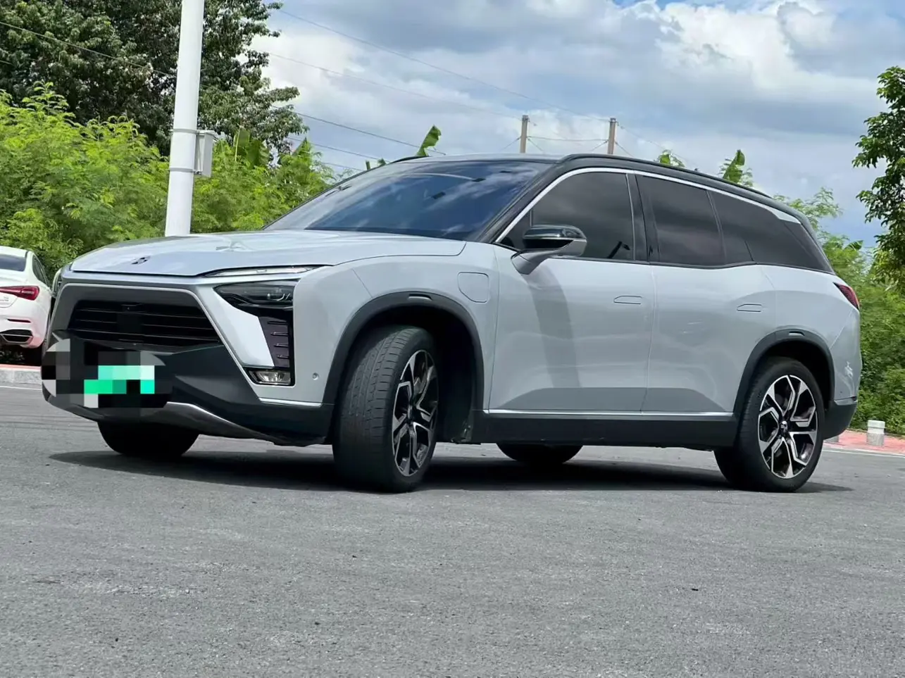 NIO ES8  из Китая