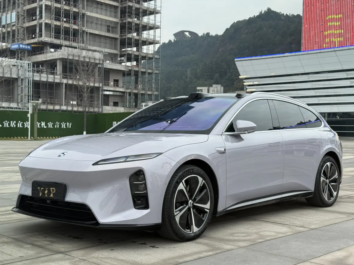 NIO ET5T  из Китая