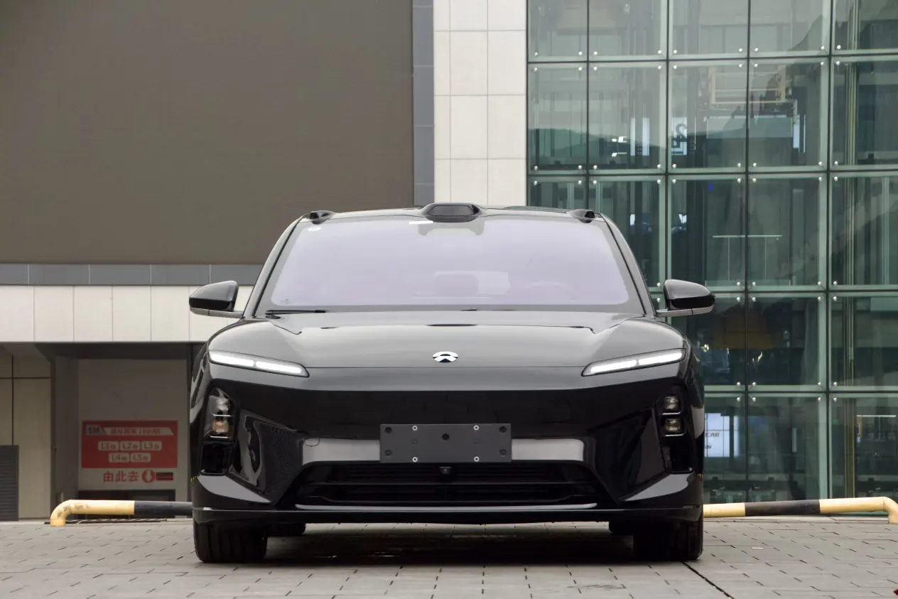 NIO ET5T  из Китая