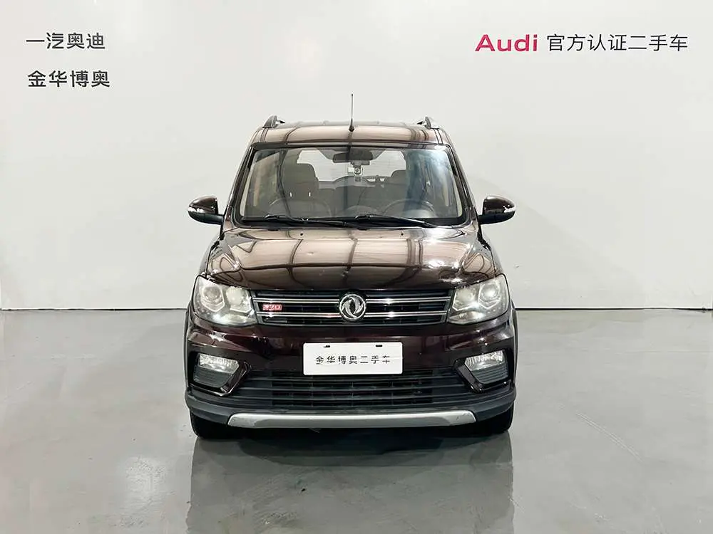 Dongfeng Fengon 370  из Китая