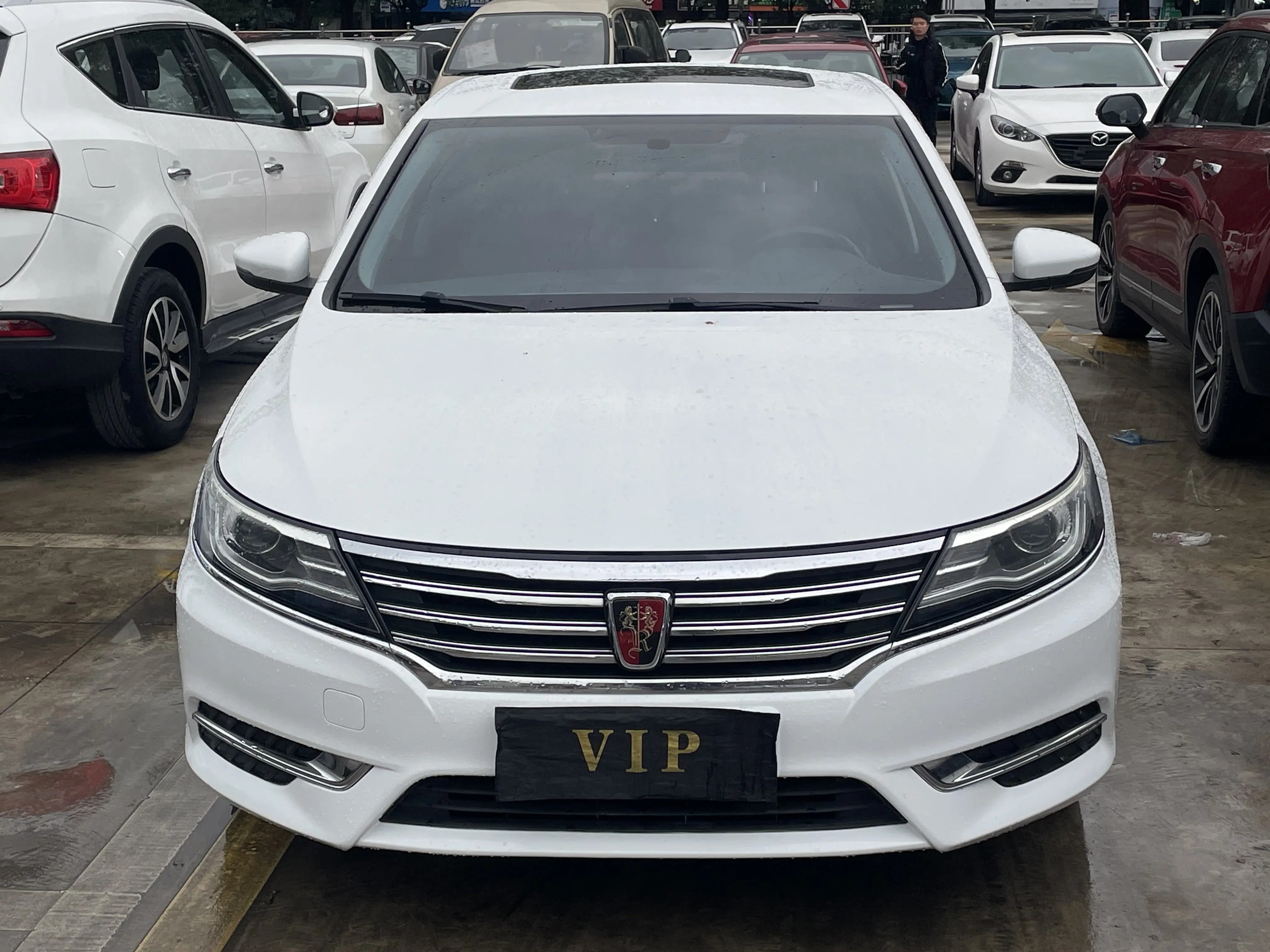 Roewe i6  из Китая