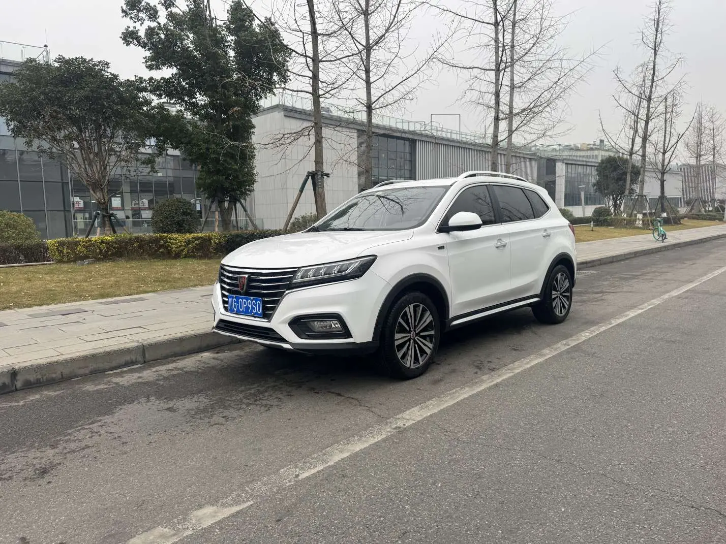 Roewe RX5  из Китая