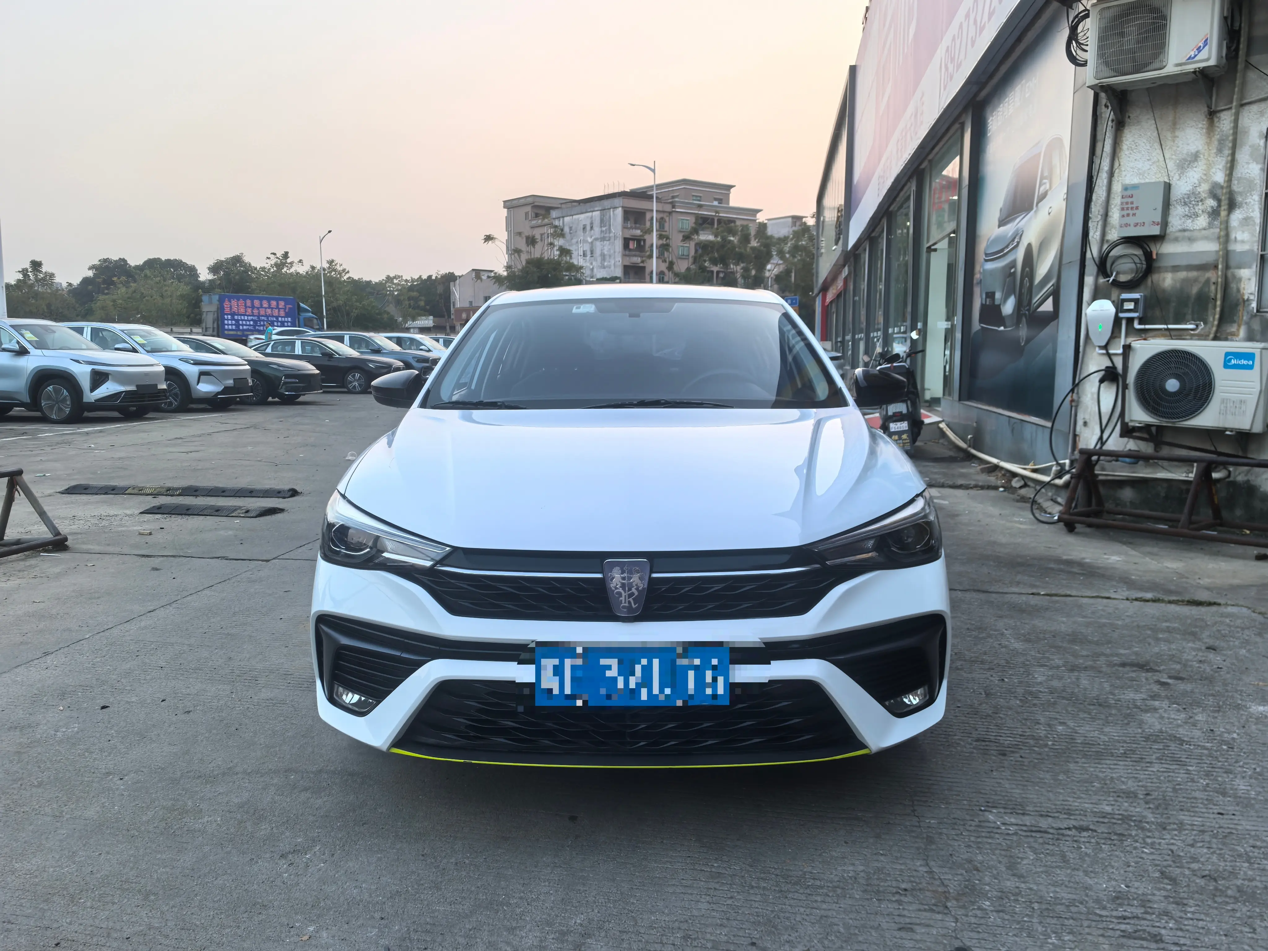 Roewe i5  из Китая