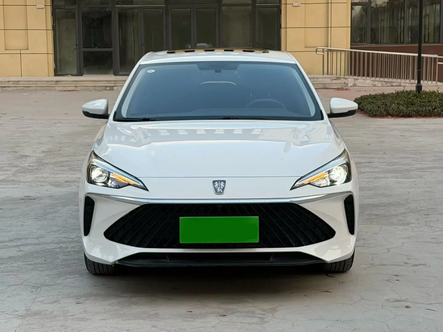 Roewe i5  из Китая