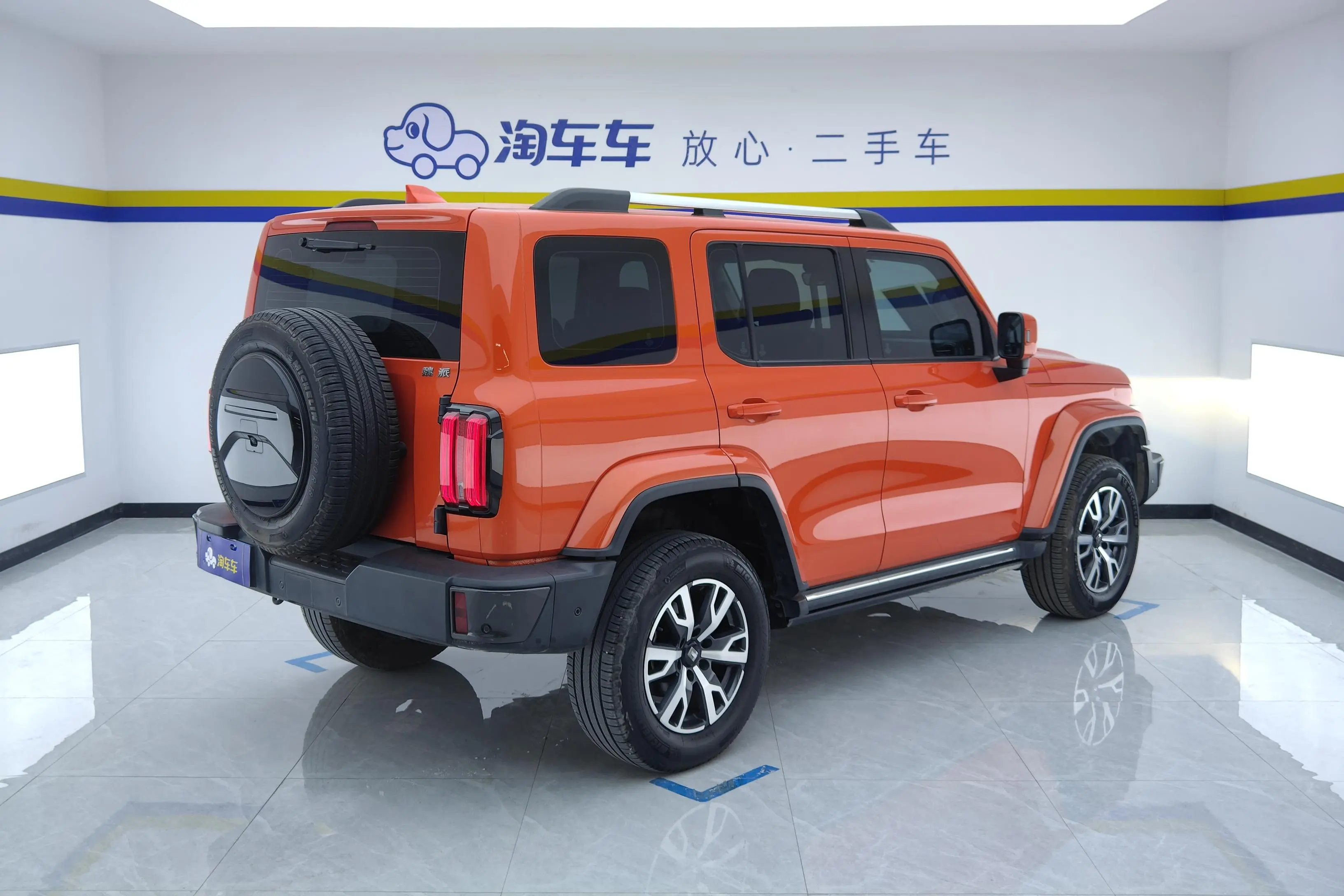 Tank 300  из Китая