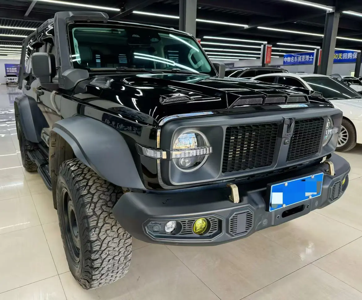 Tank 300  из Китая