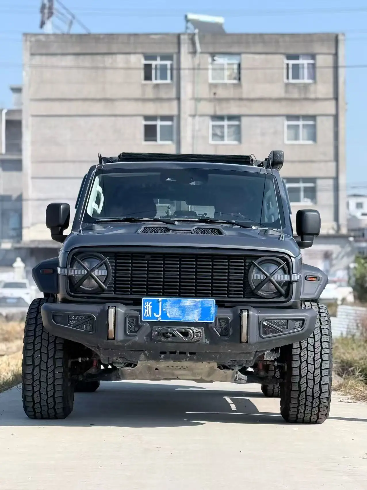 Tank 300  из Китая