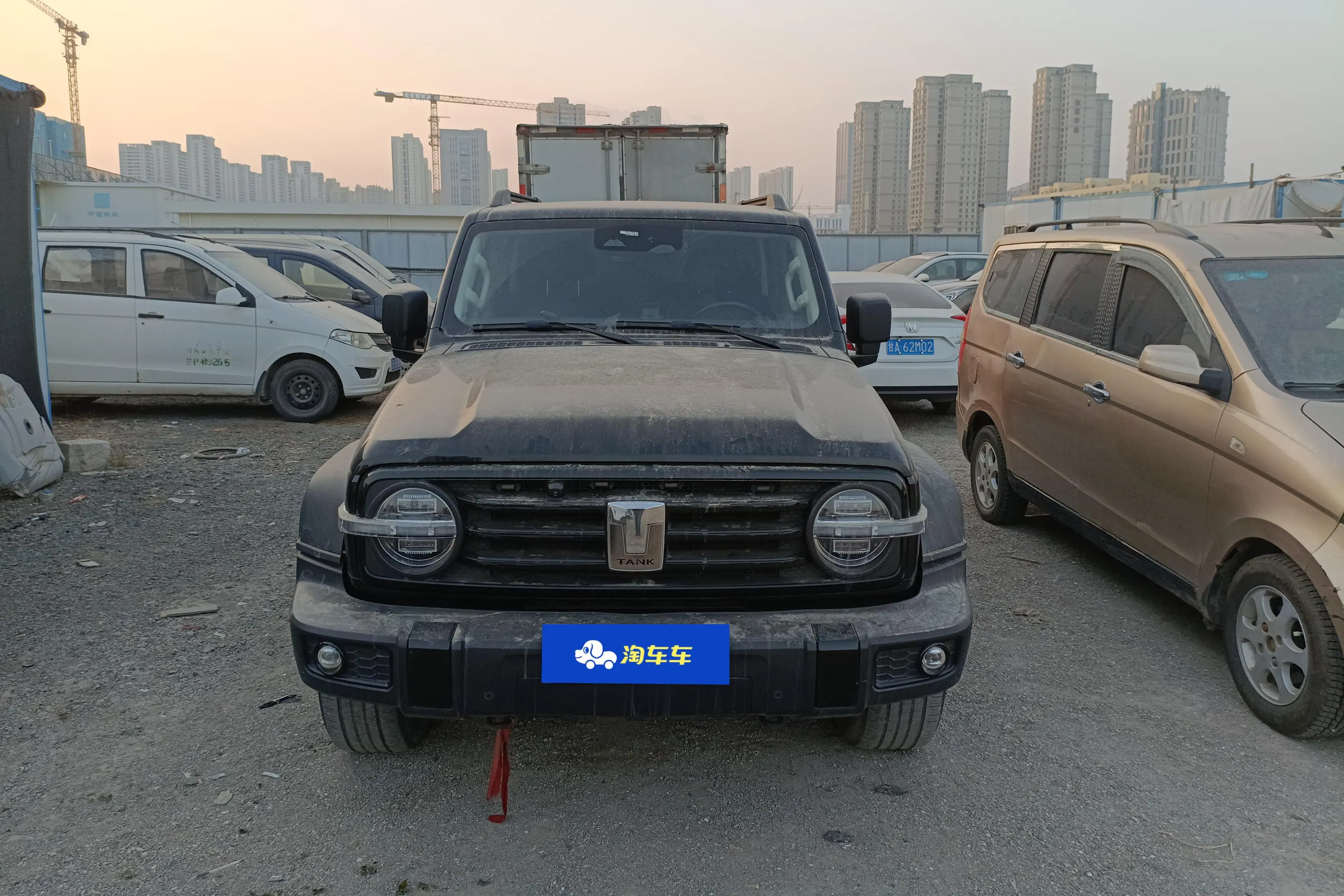 Tank 300  из Китая