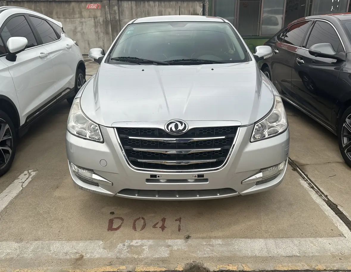 Dongfeng Fengshen S30  из Китая
