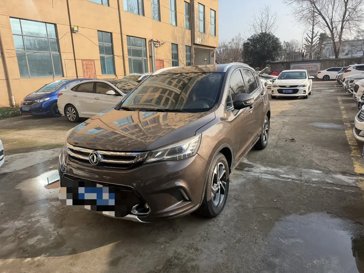 Dongfeng Fengshen AX5  из Китая