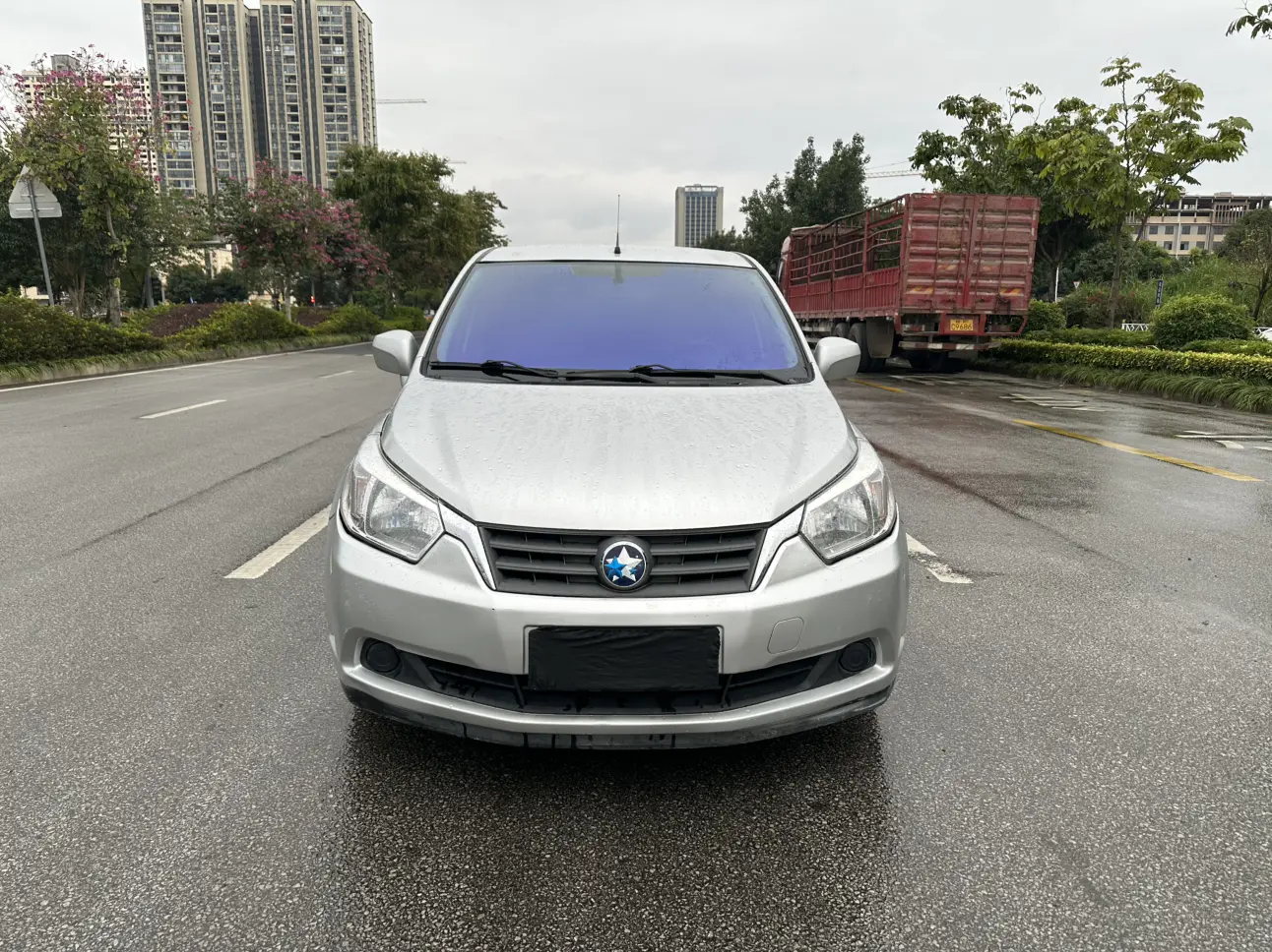 Kai Chen Venucia R50  из Китая