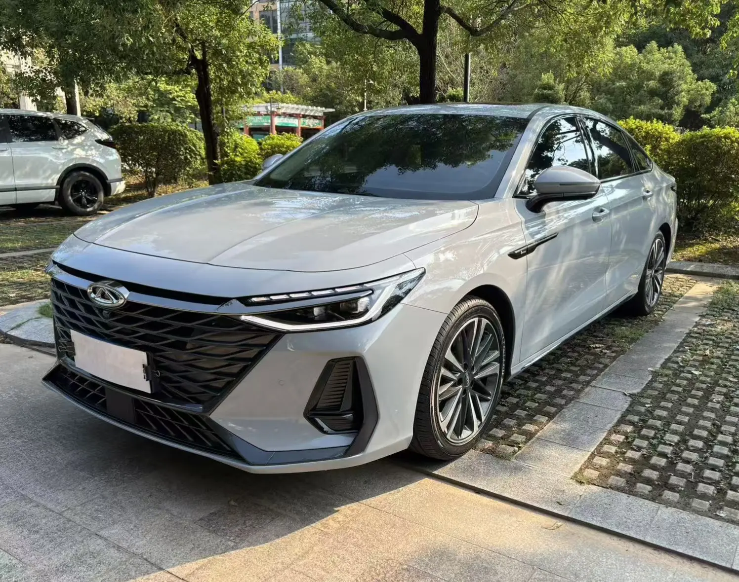 Chery Arrizo 8  из Китая