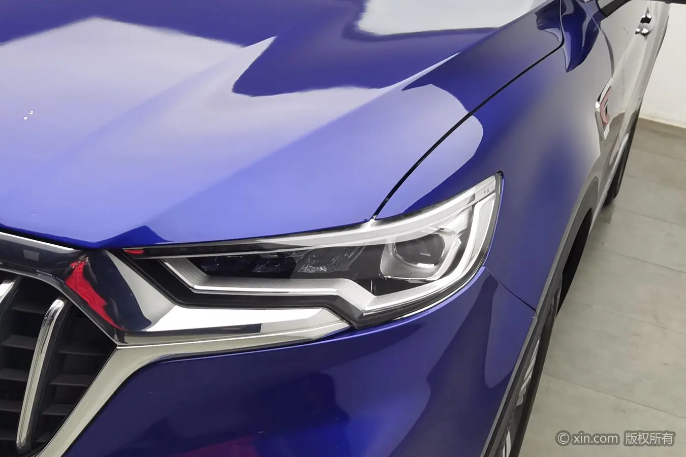 Hongqi HS5  из Китая