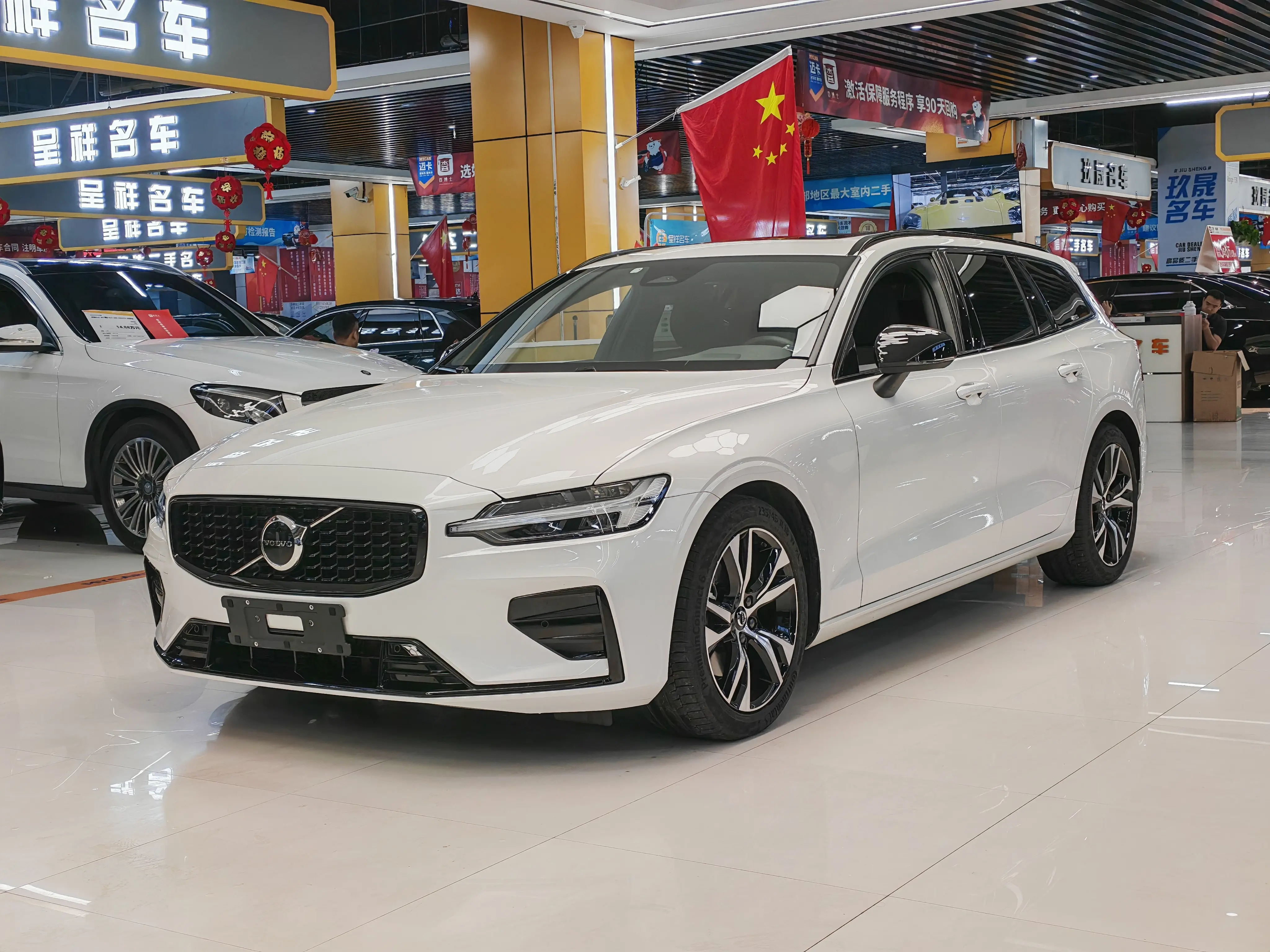 Volvo V60  из Китая