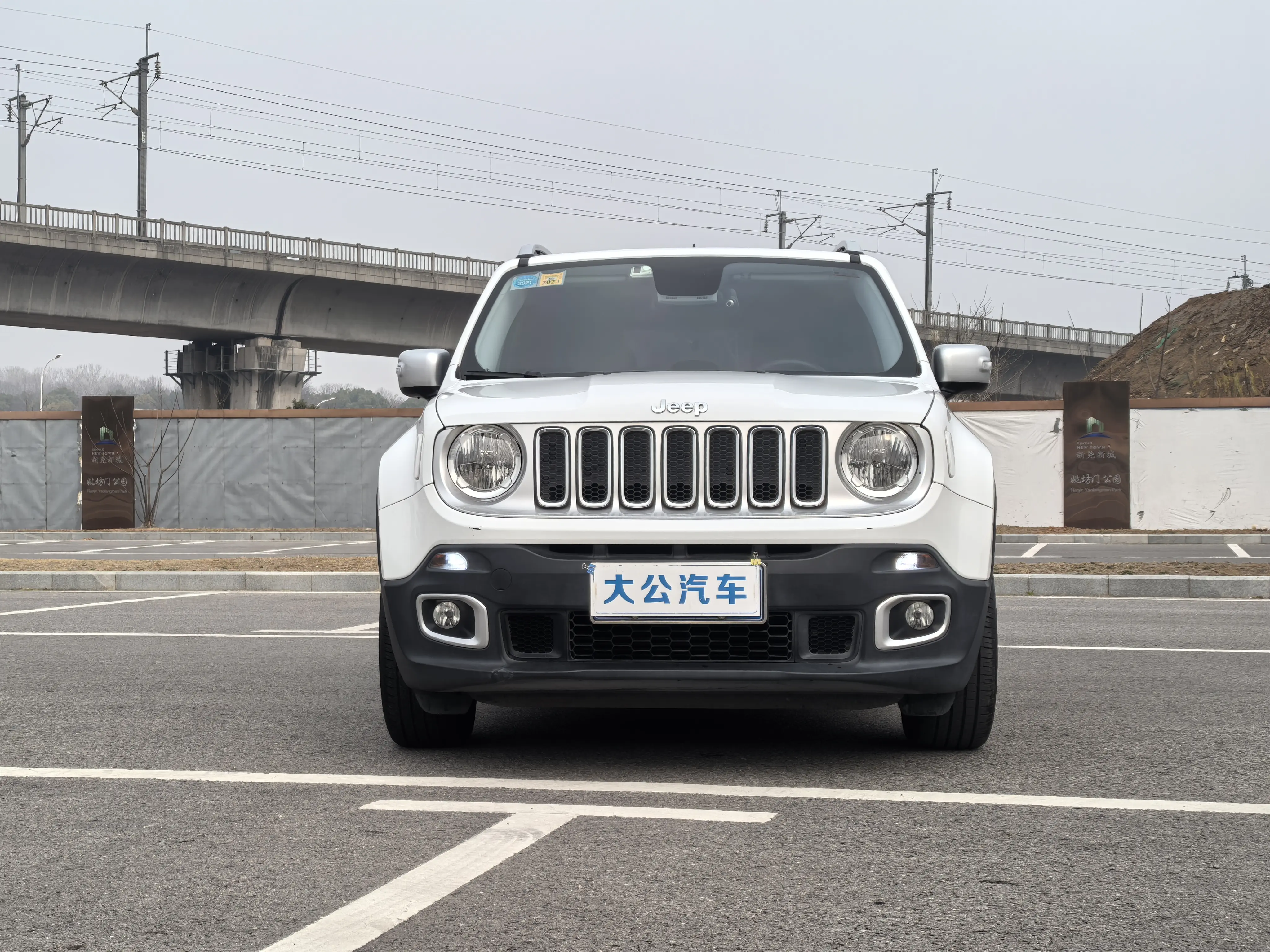 Jeep Freeman  из Китая