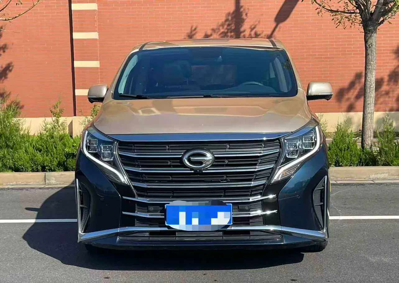 GAC Trumpchi M8  из Китая