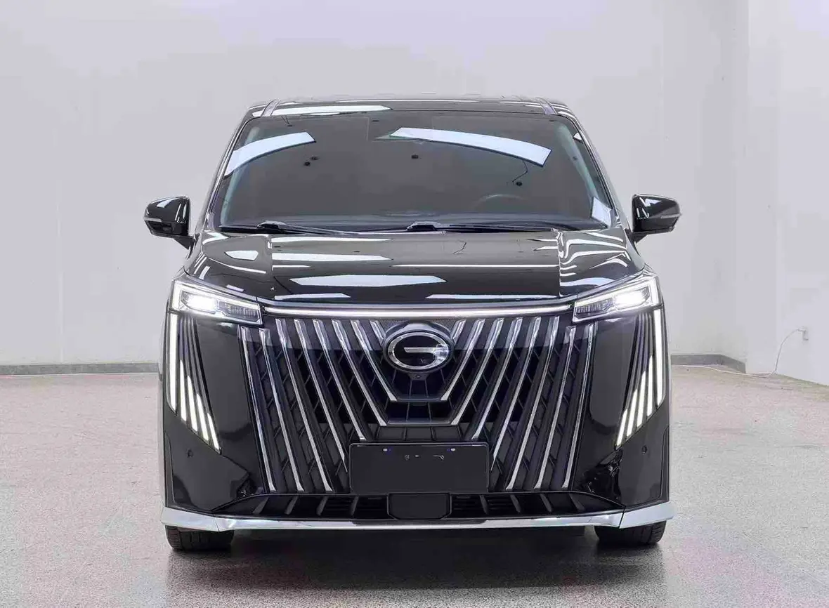 GAC Trumpchi M8  из Китая