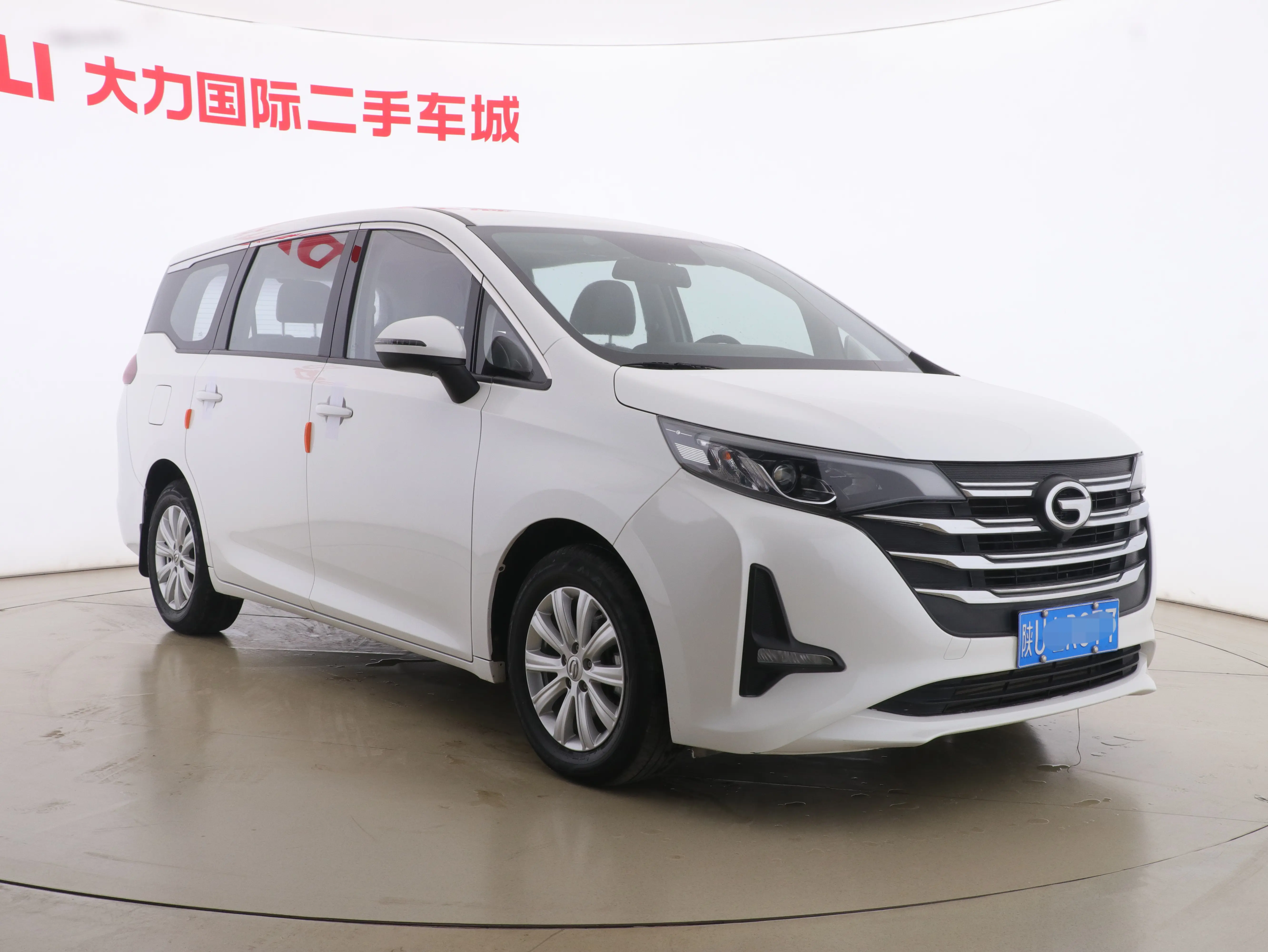 GAC Trumpchi M6  из Китая