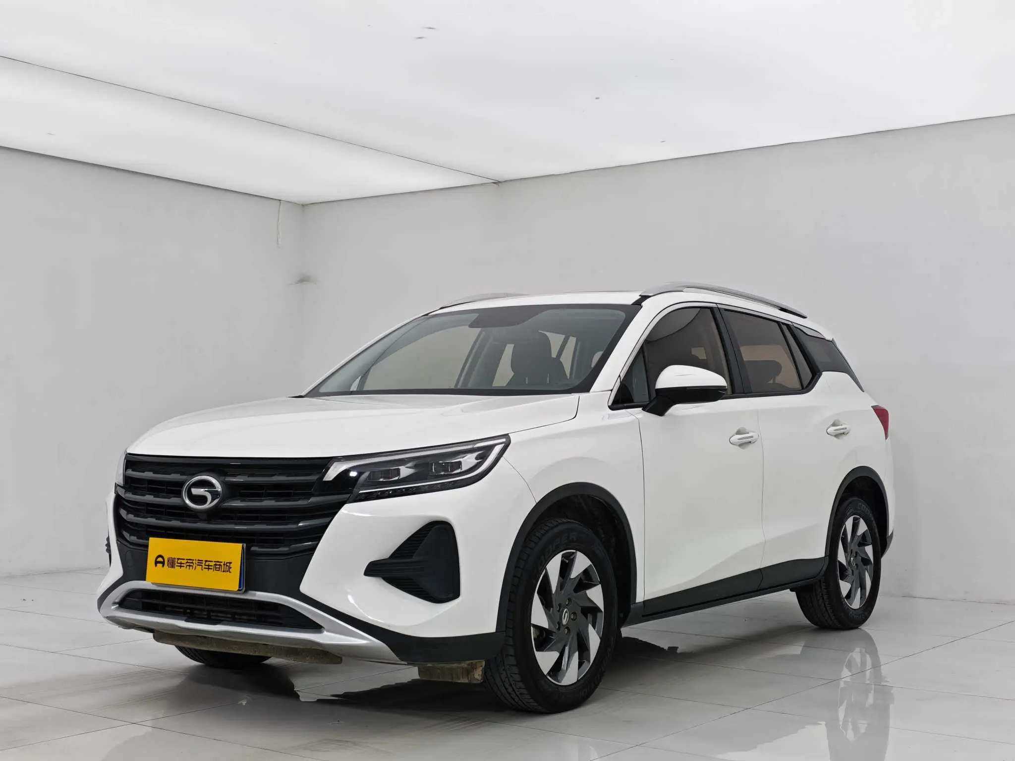 GAC Trumpchi GS4  из Китая
