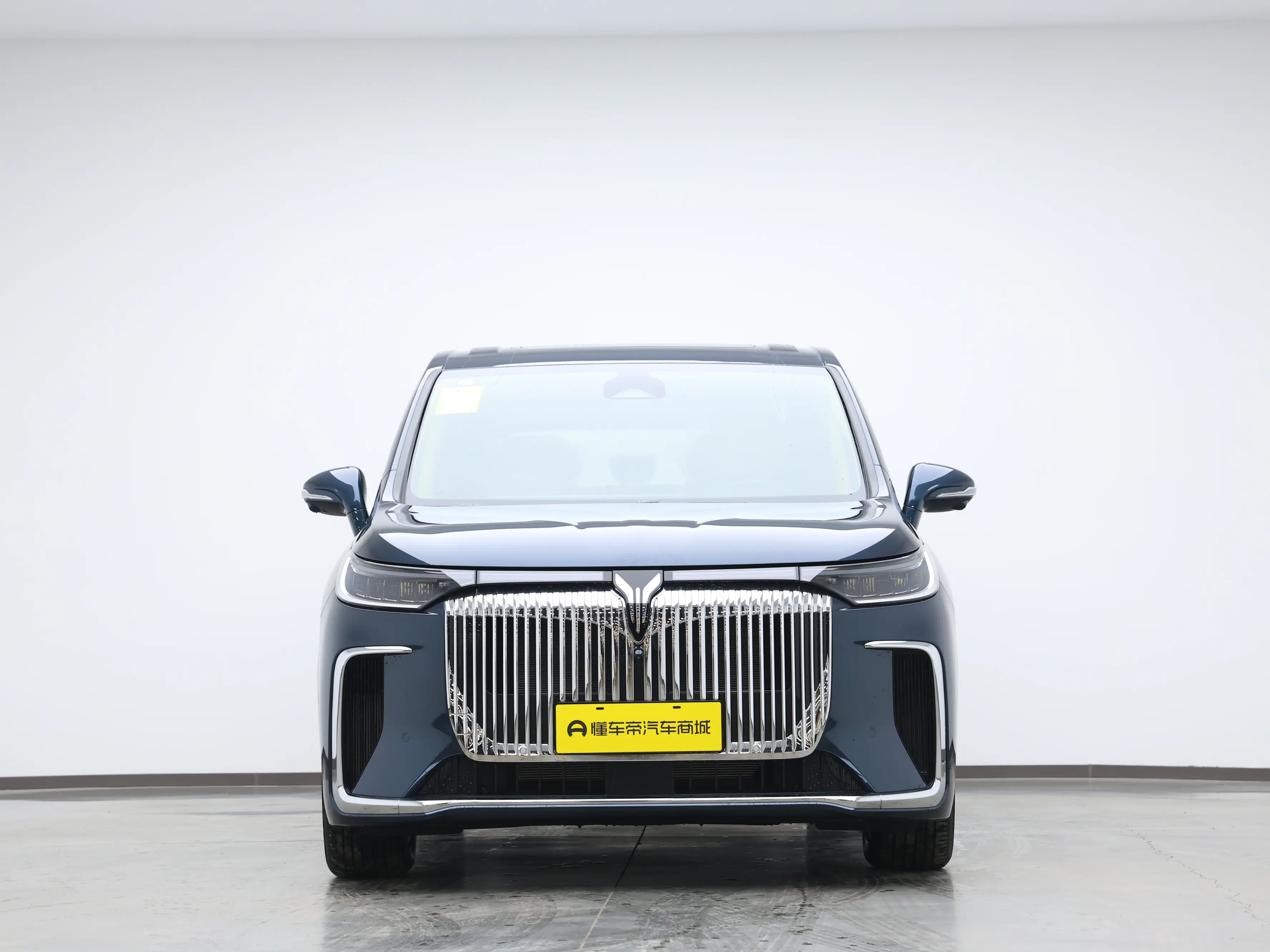 Voyah Lantu Dreamer PHEV  из Китая