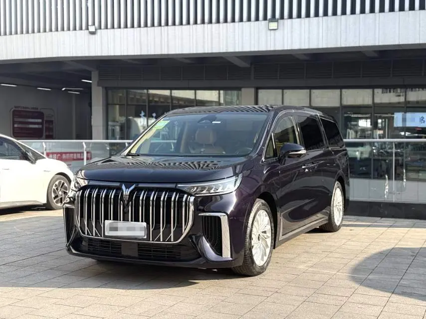 Voyah Lantu Dreamer PHEV  из Китая