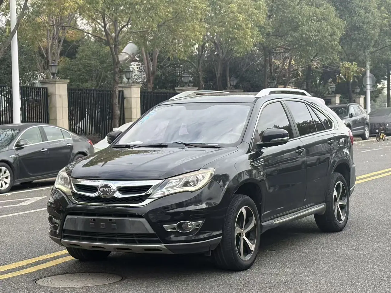 BYD S7  из Китая
