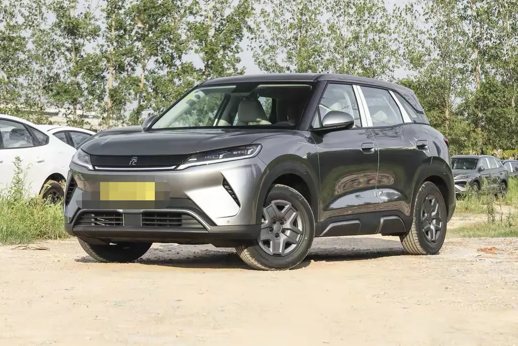 BYD Yuan UP  из Китая