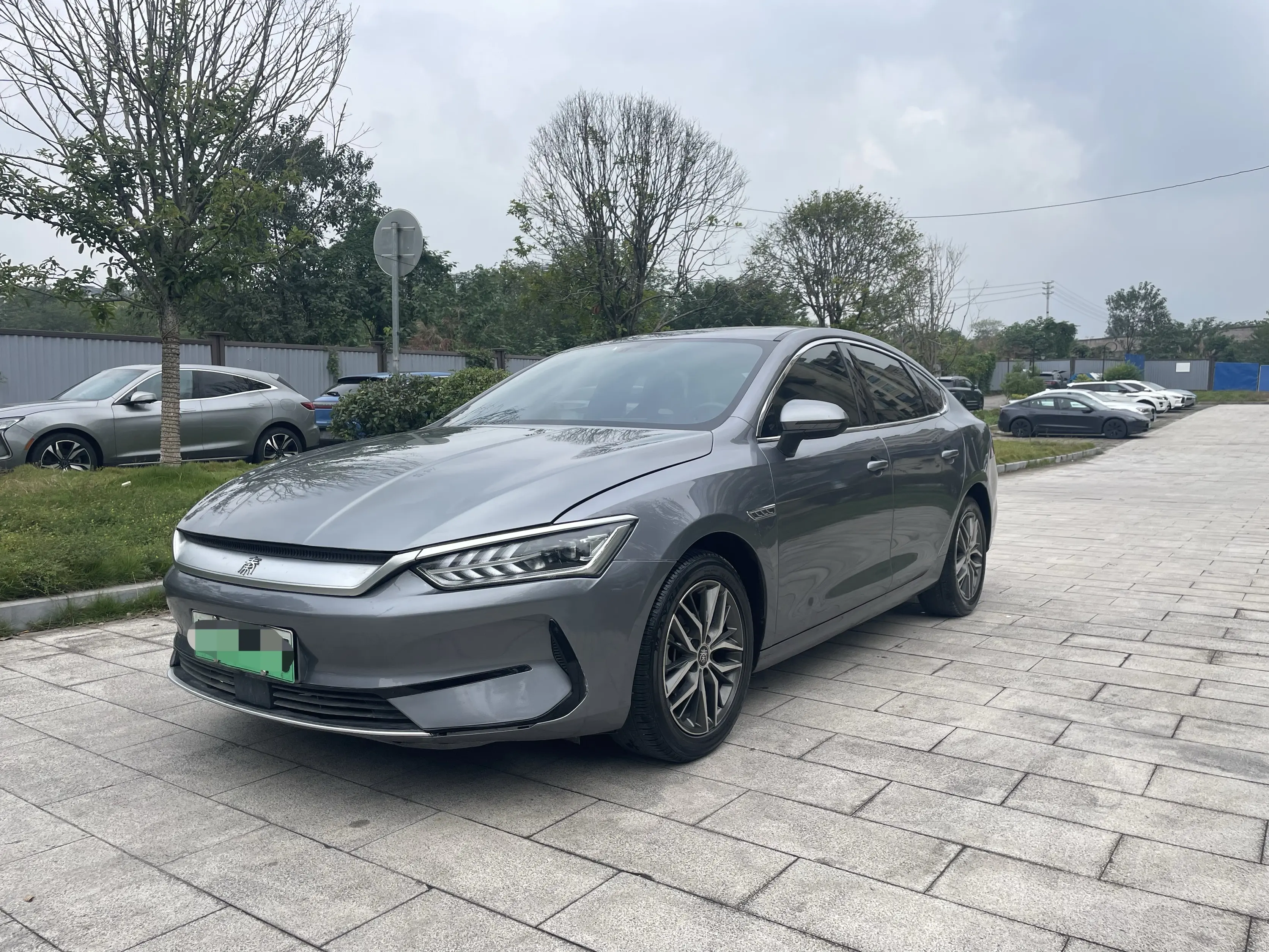 BYD Qin PLUS EV  из Китая