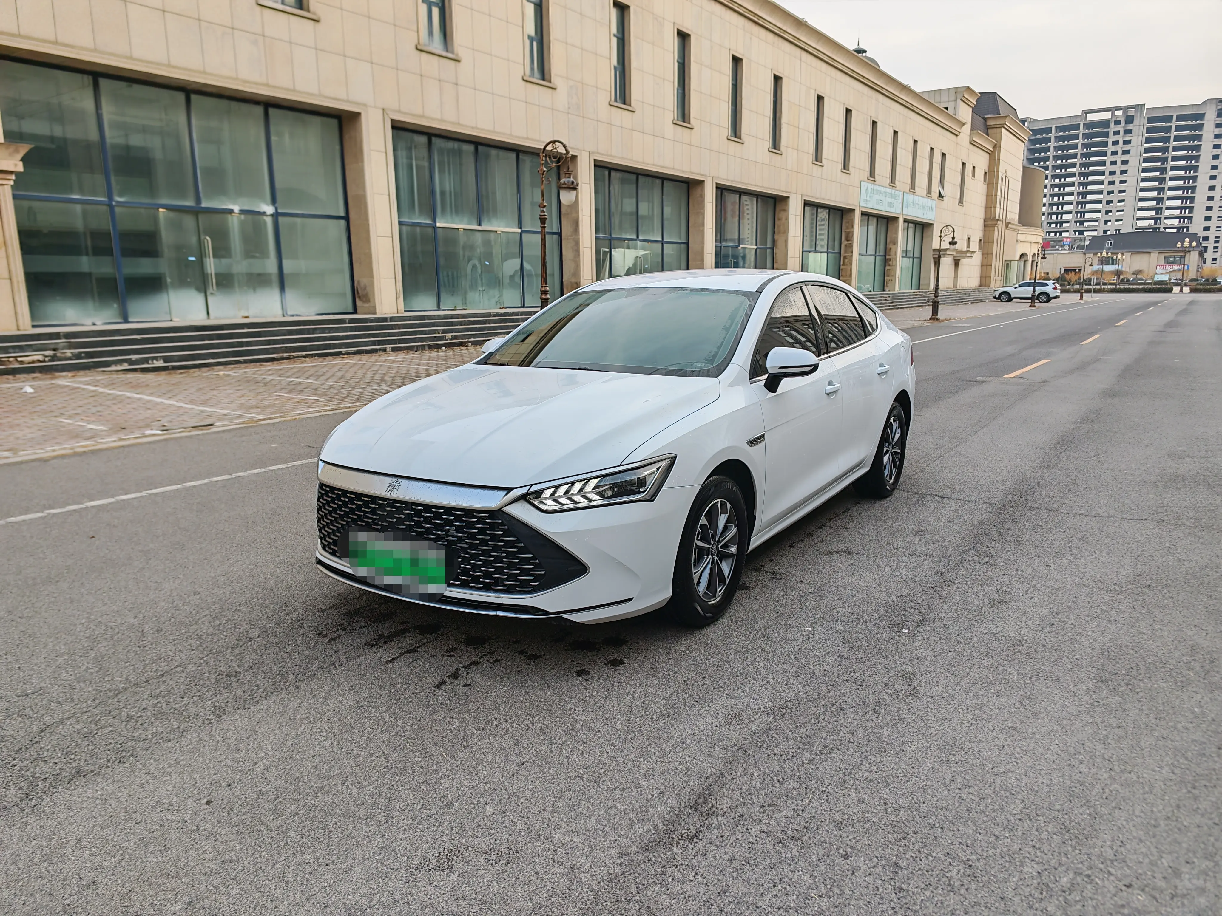 BYD Qin PLUS DM  из Китая