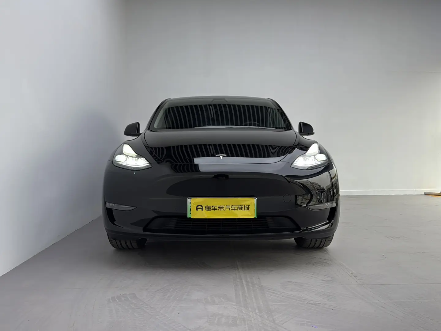 Tesla Model Y  из Китая