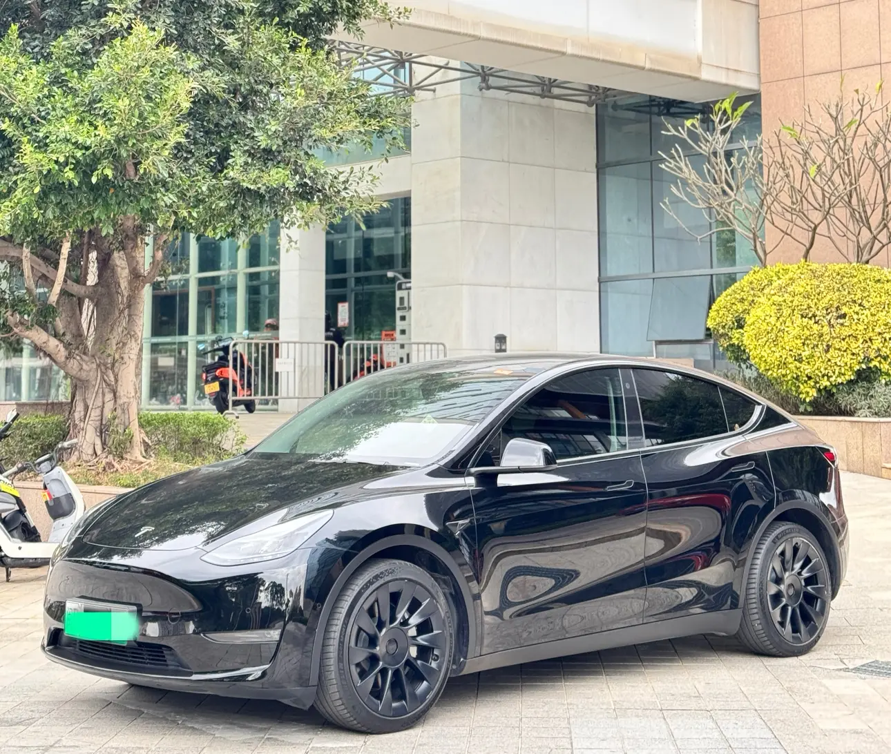 Tesla Model Y  из Китая