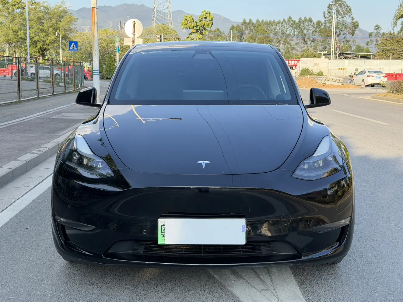 Tesla Model Y  из Китая