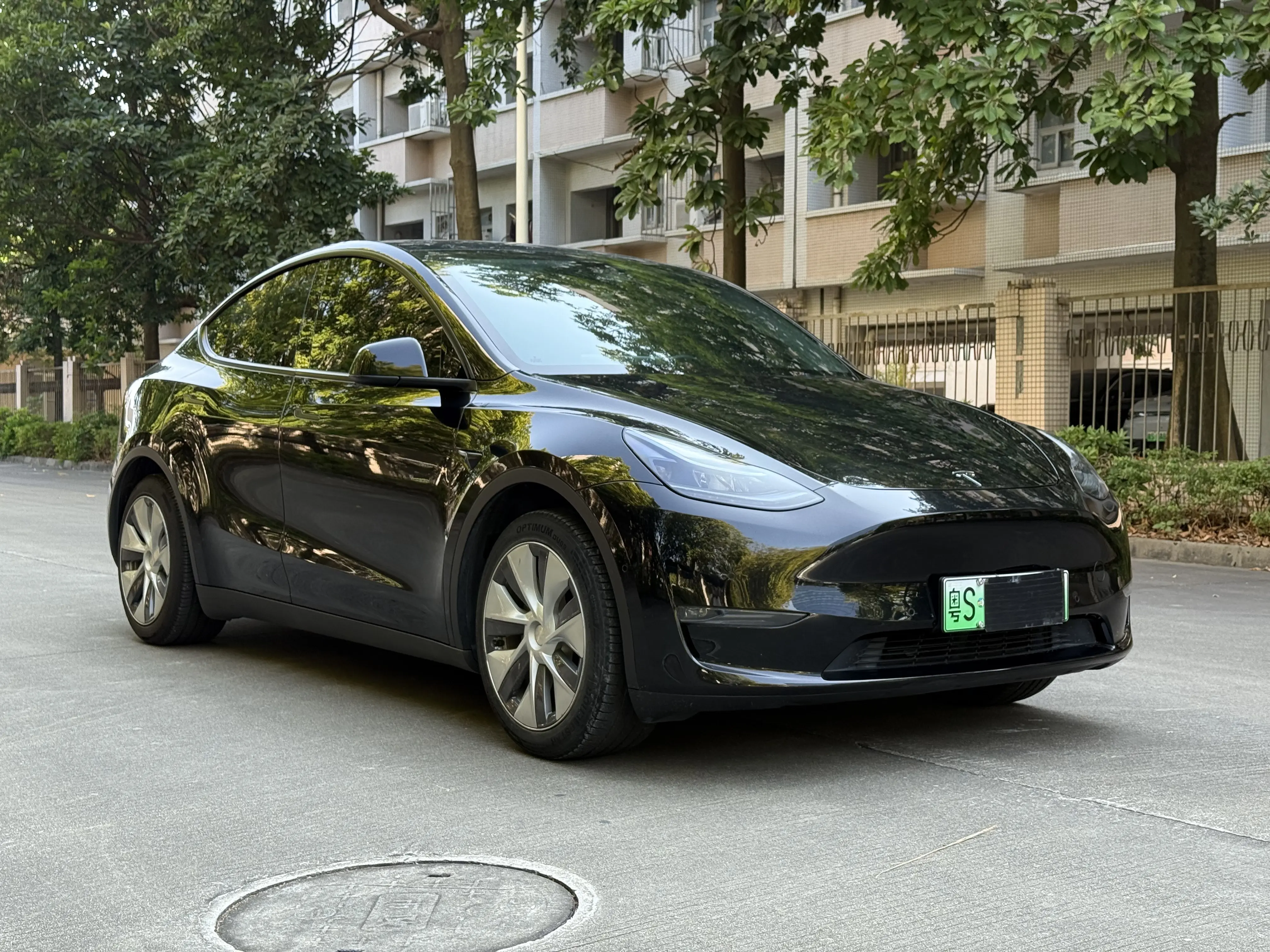 Tesla Model Y  из Китая