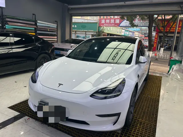 Tesla Model 3  из Китая
