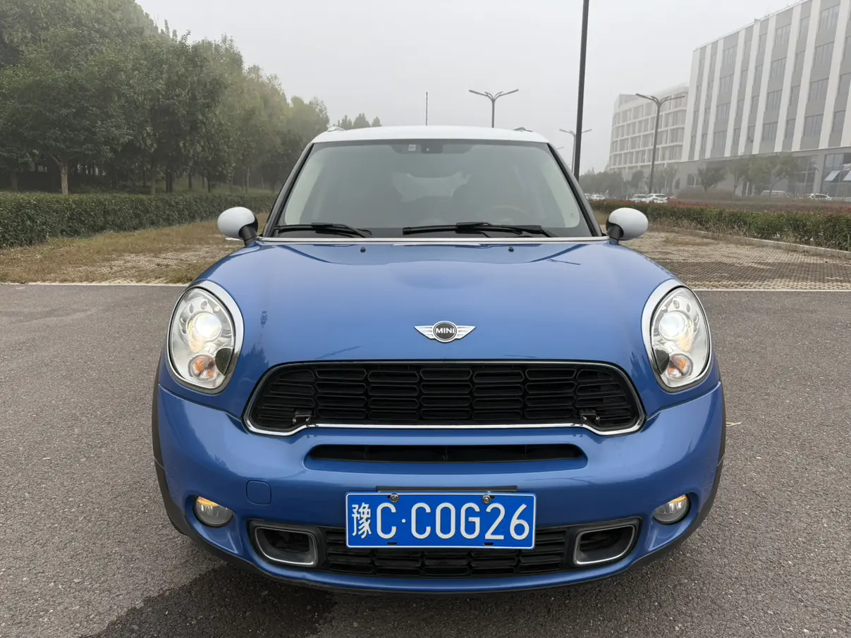 MINI COUNTRYMAN  из Китая