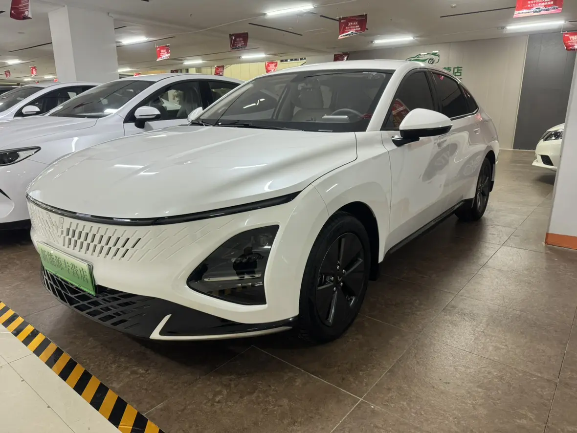 Wuling Starlight PHEV  из Китая