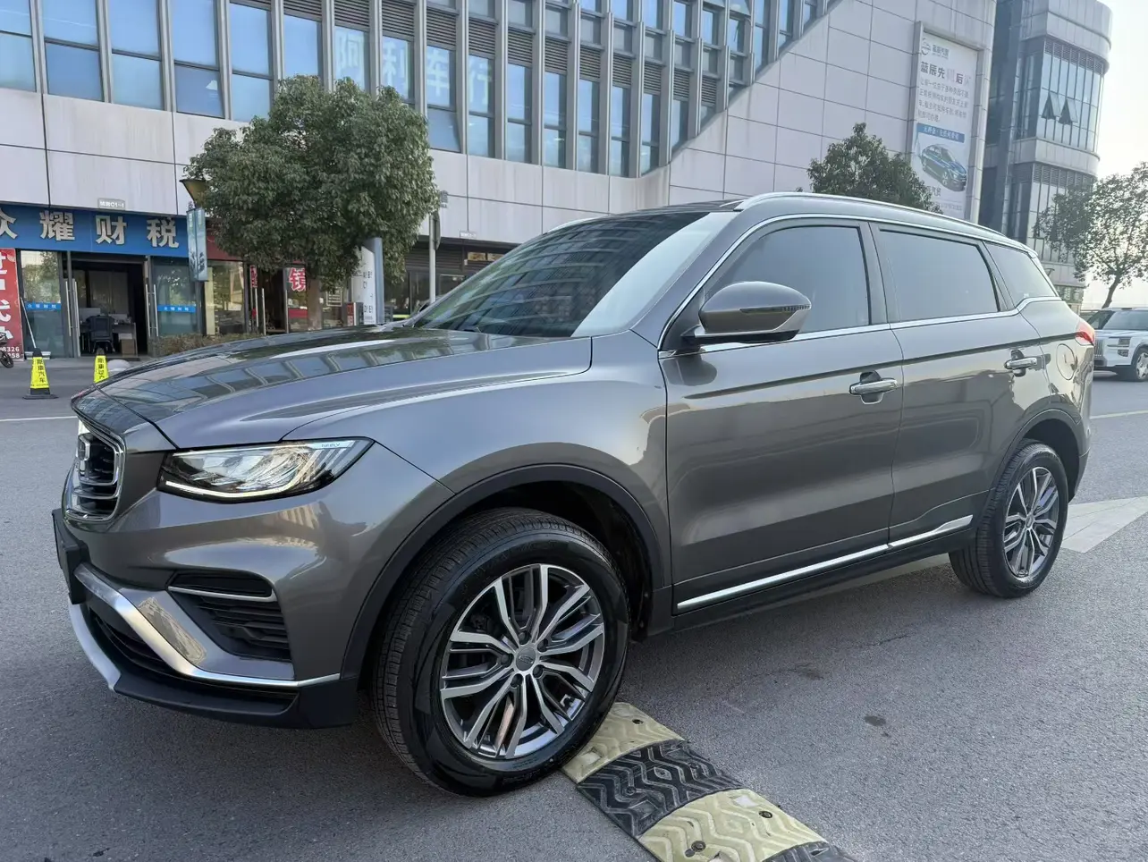 Geely Atlas (Boyue)  из Китая