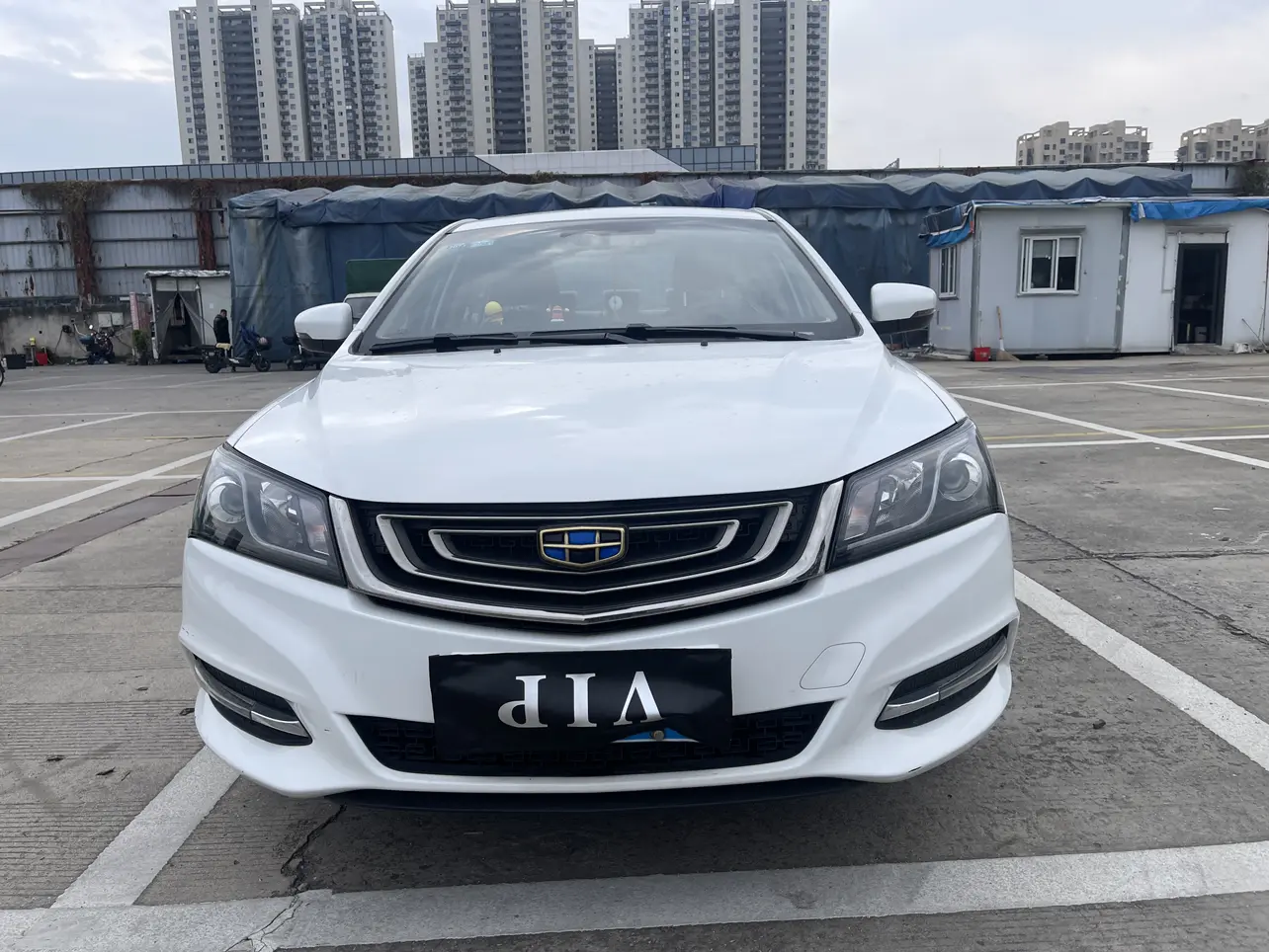 Geely Emgrand  из Китая