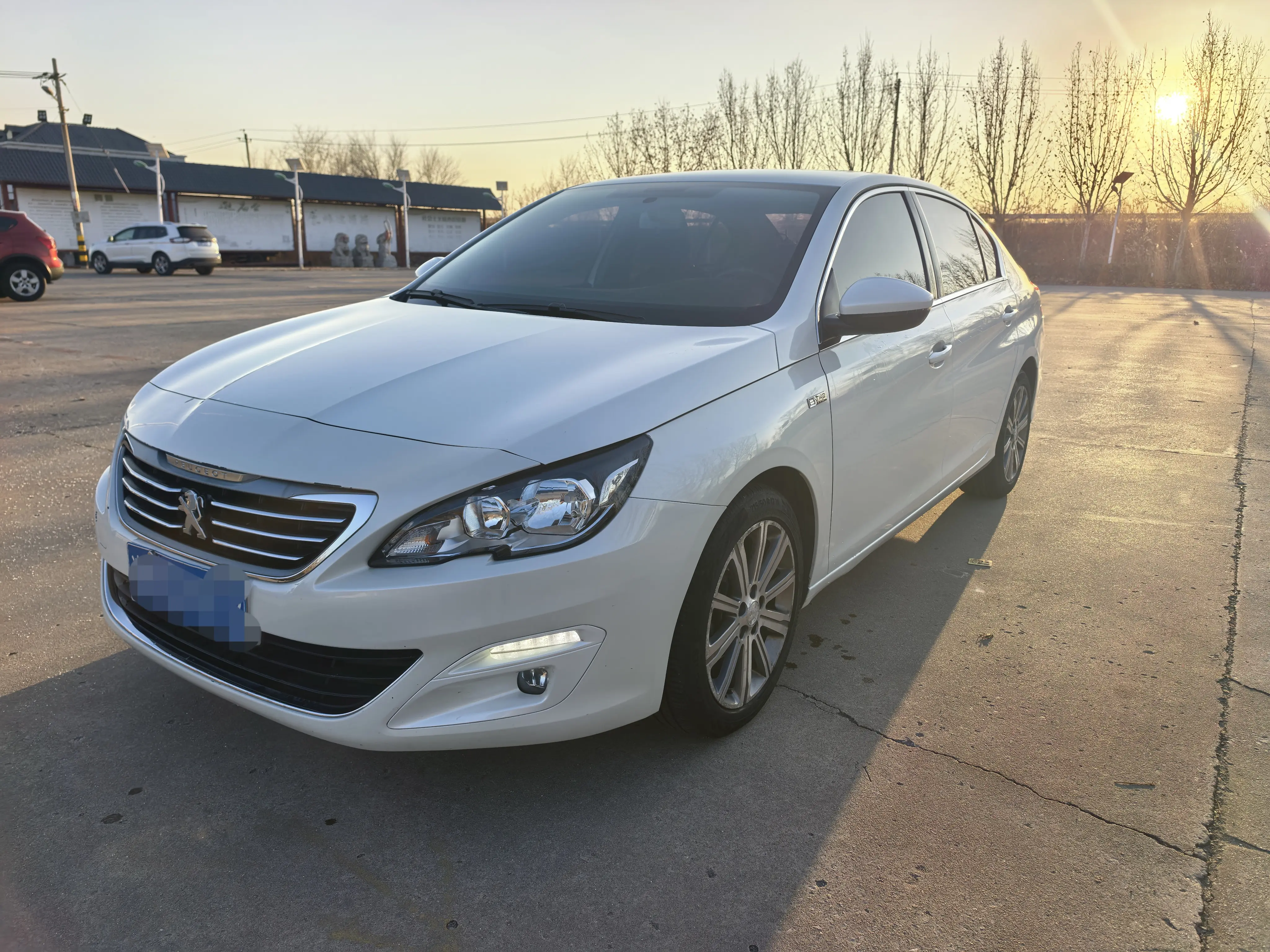 Peugeot 408  из Китая